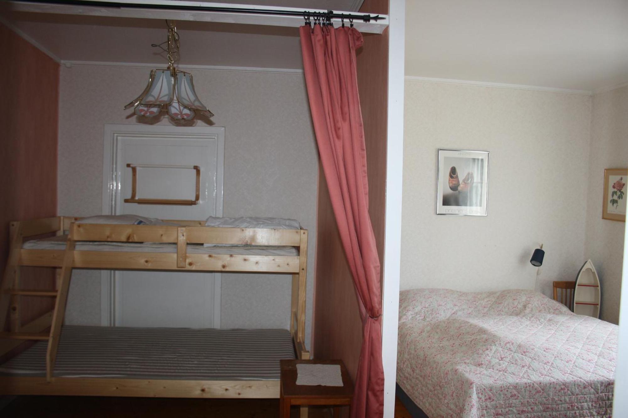 Tyforsgarden Apartment Mjolnartorpet Room photo